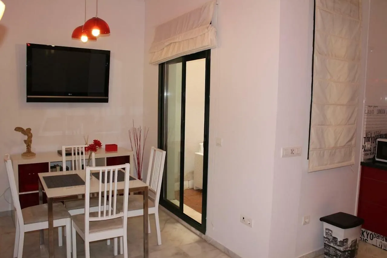 Apartamentos Rg Triana, Calle Castilla Con Patio Seville Spain